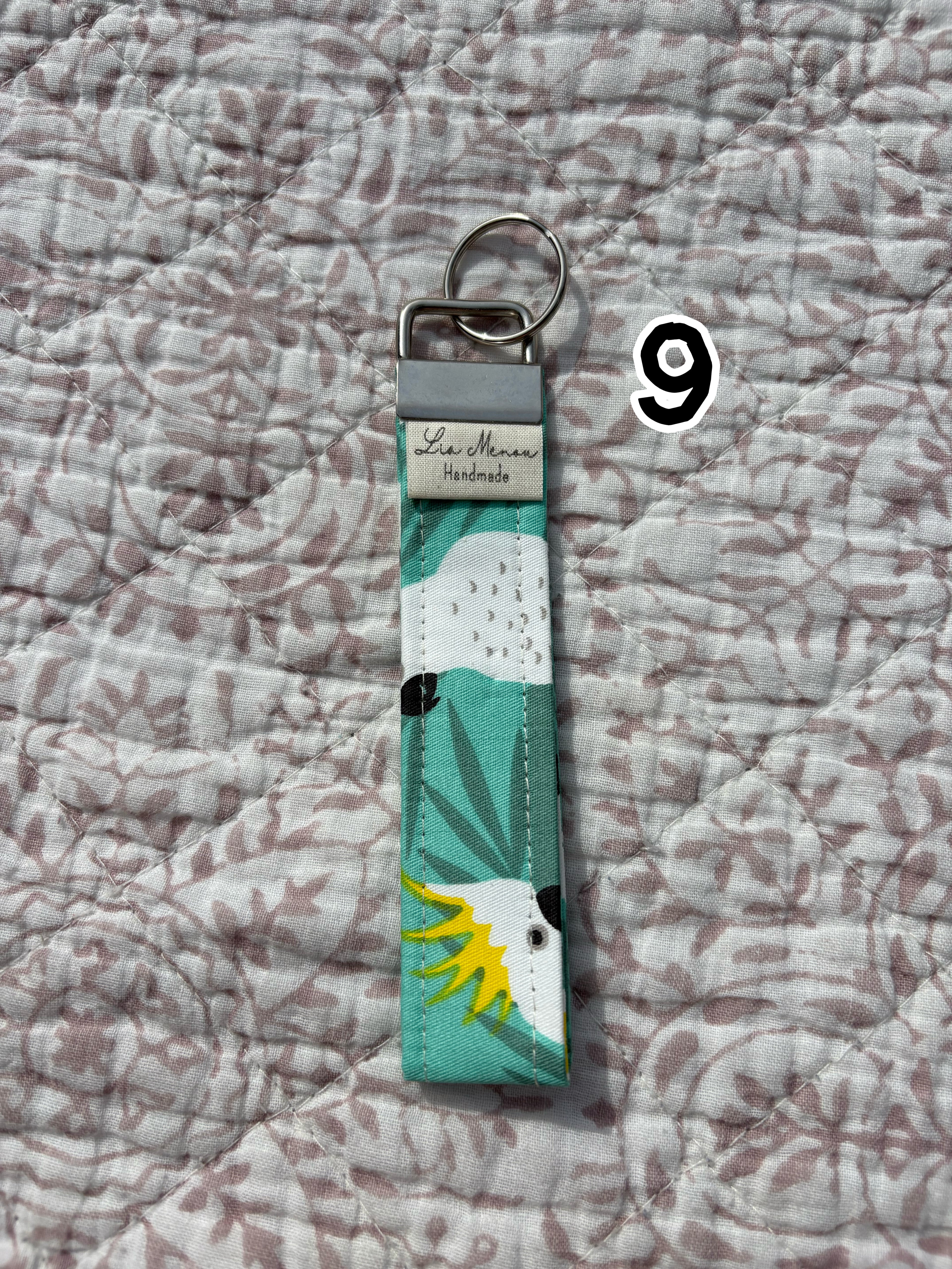 Key bracelet/keychain