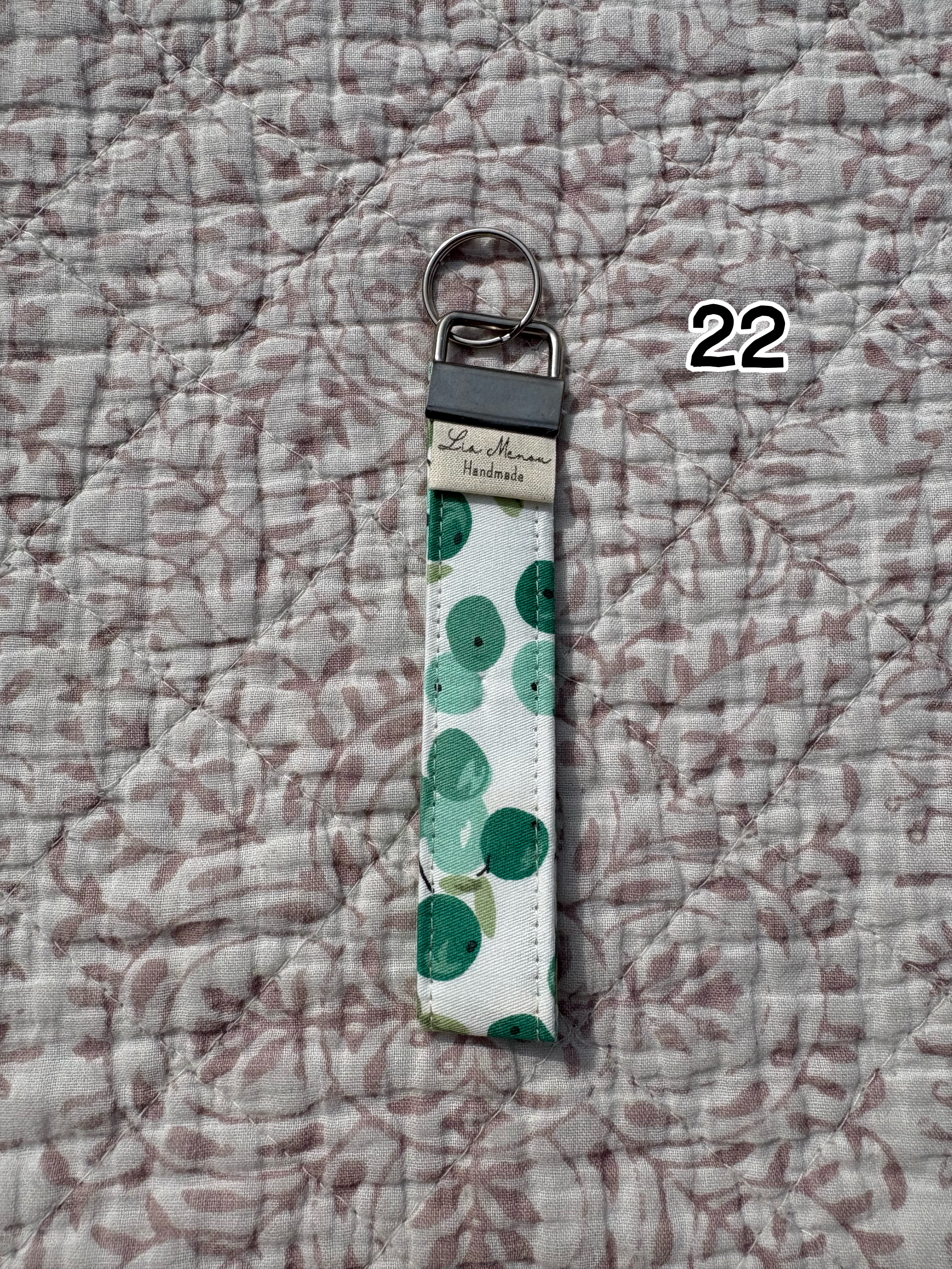 Key bracelet/keychain