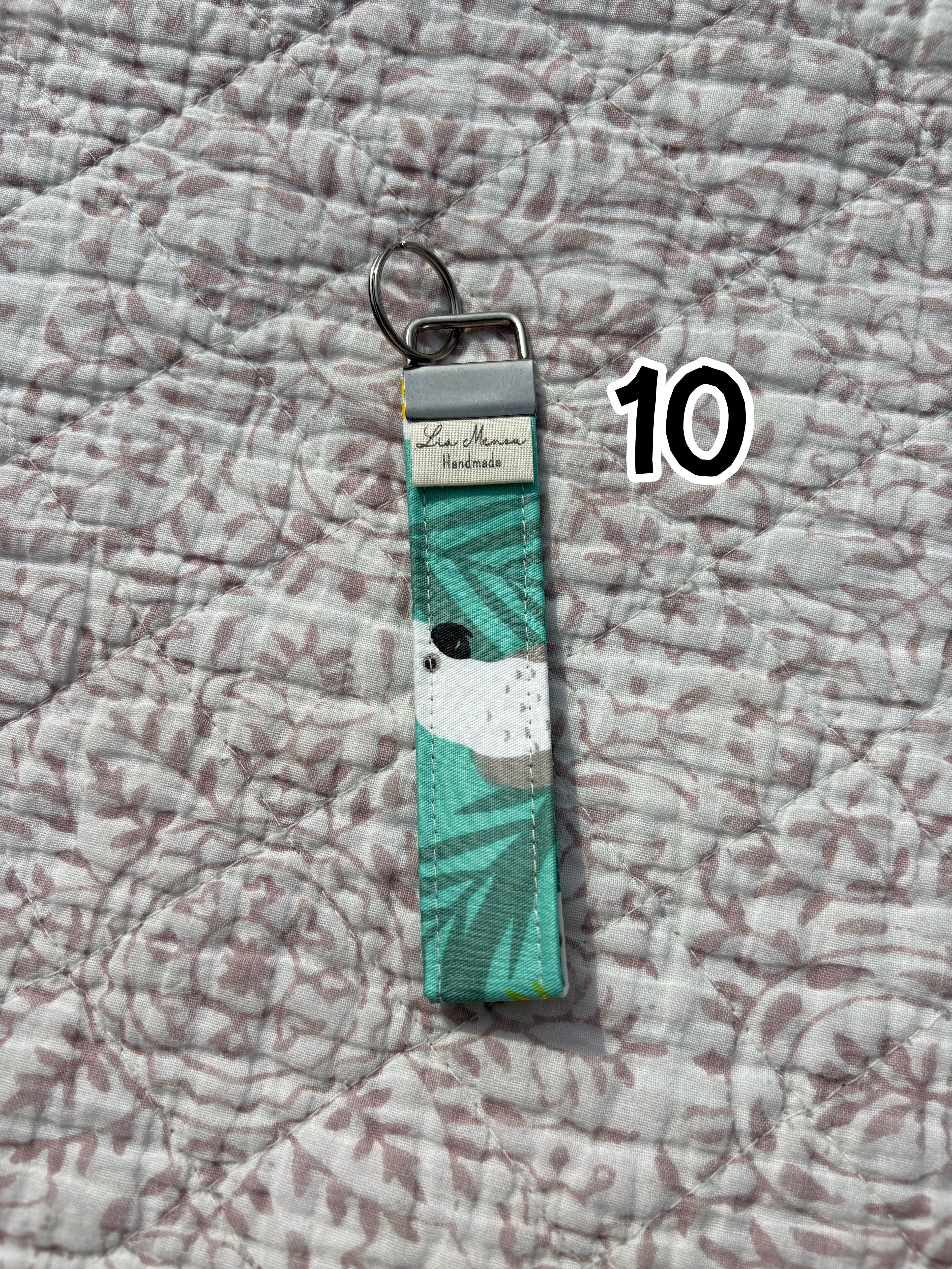Key bracelet/keychain