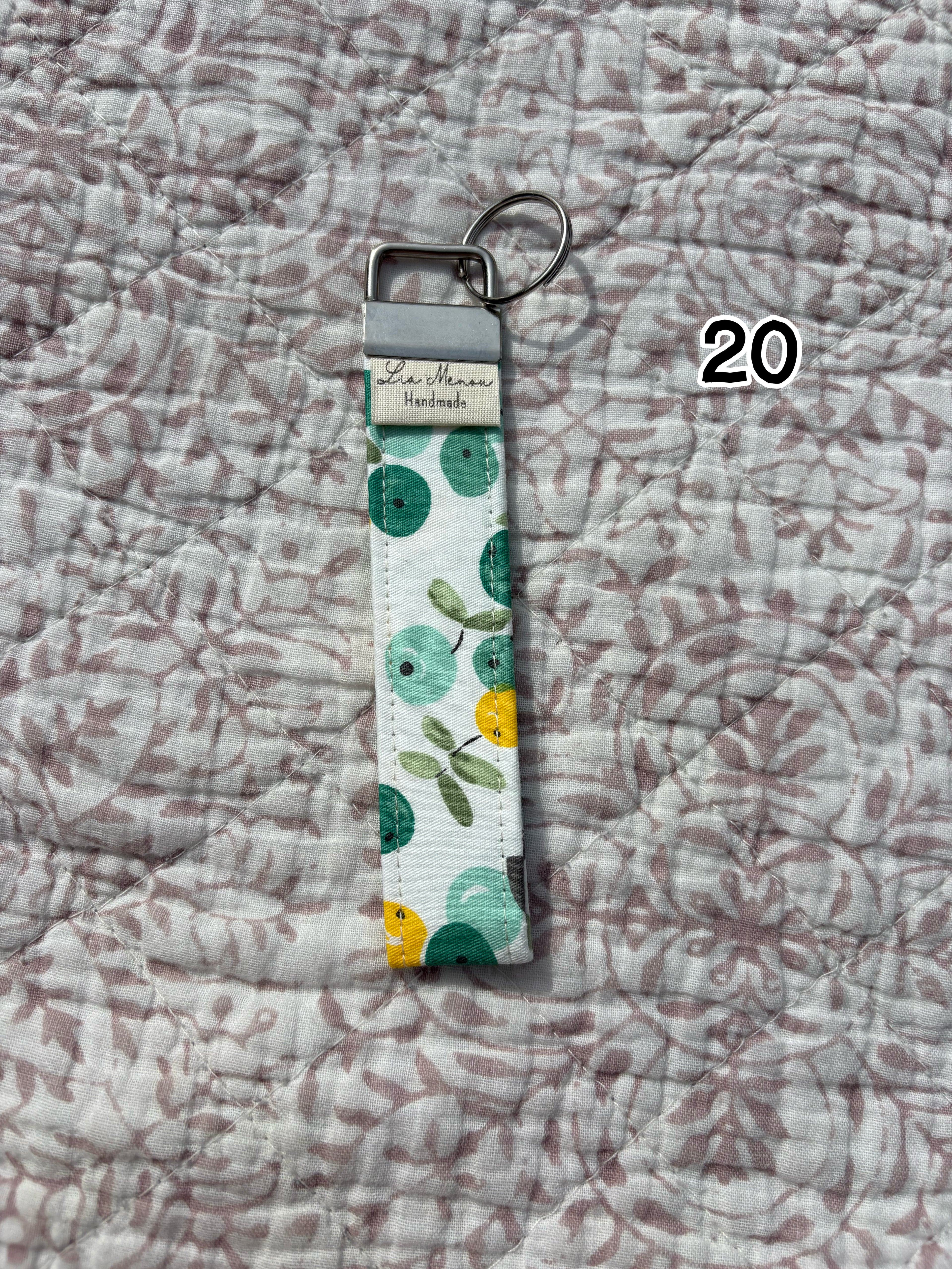 Key bracelet/keychain