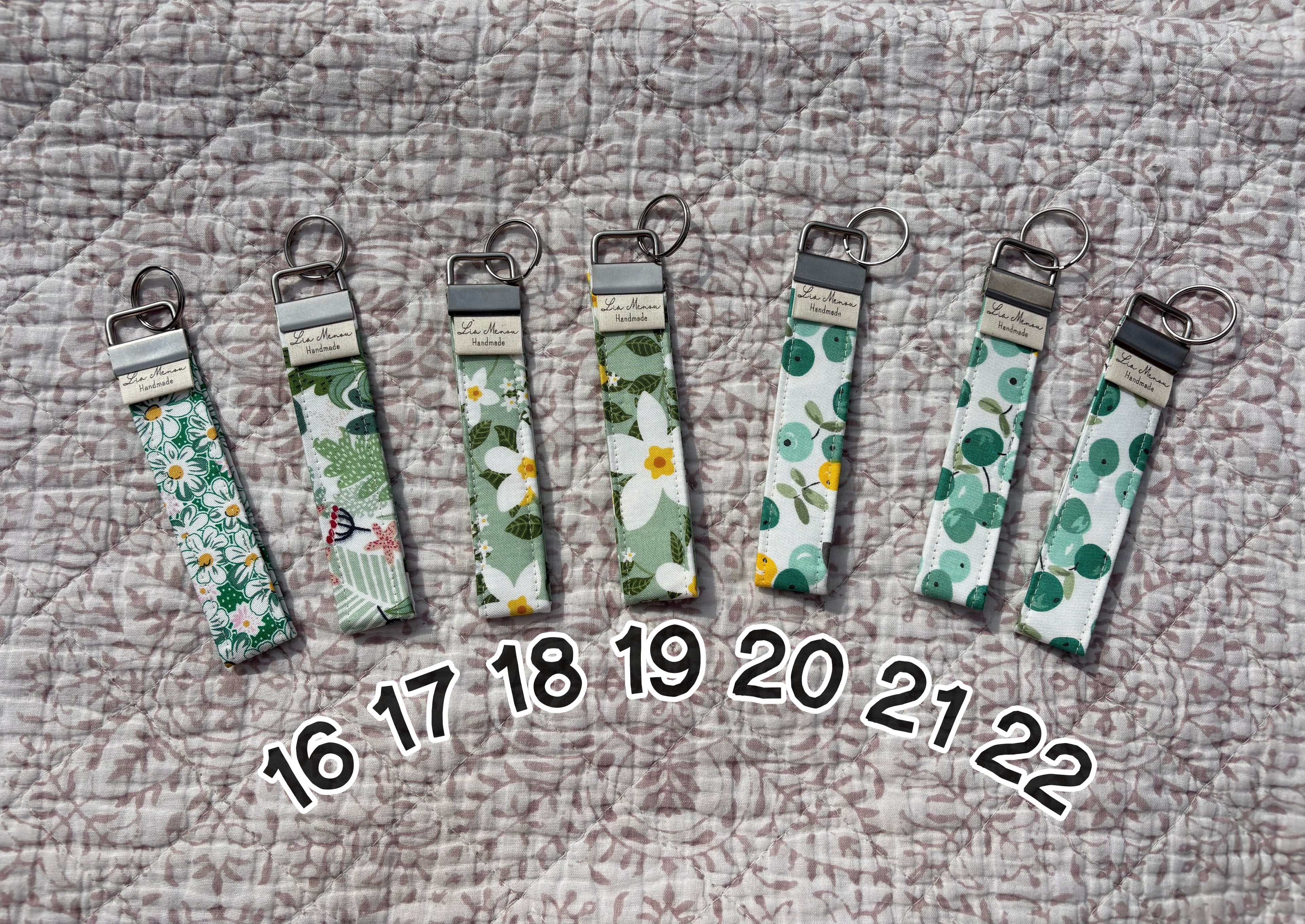 Key bracelet/keychain