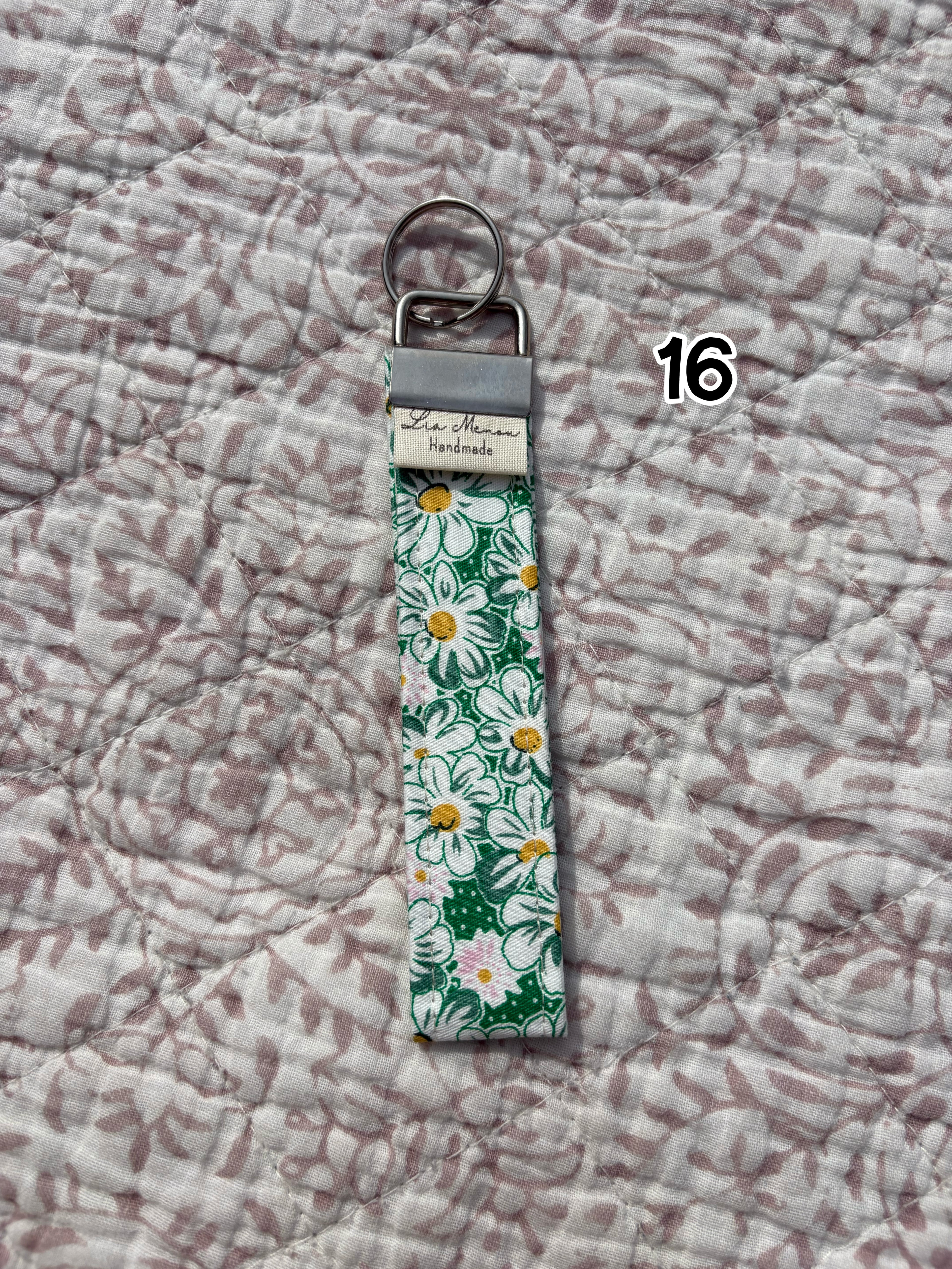 Key bracelet/keychain