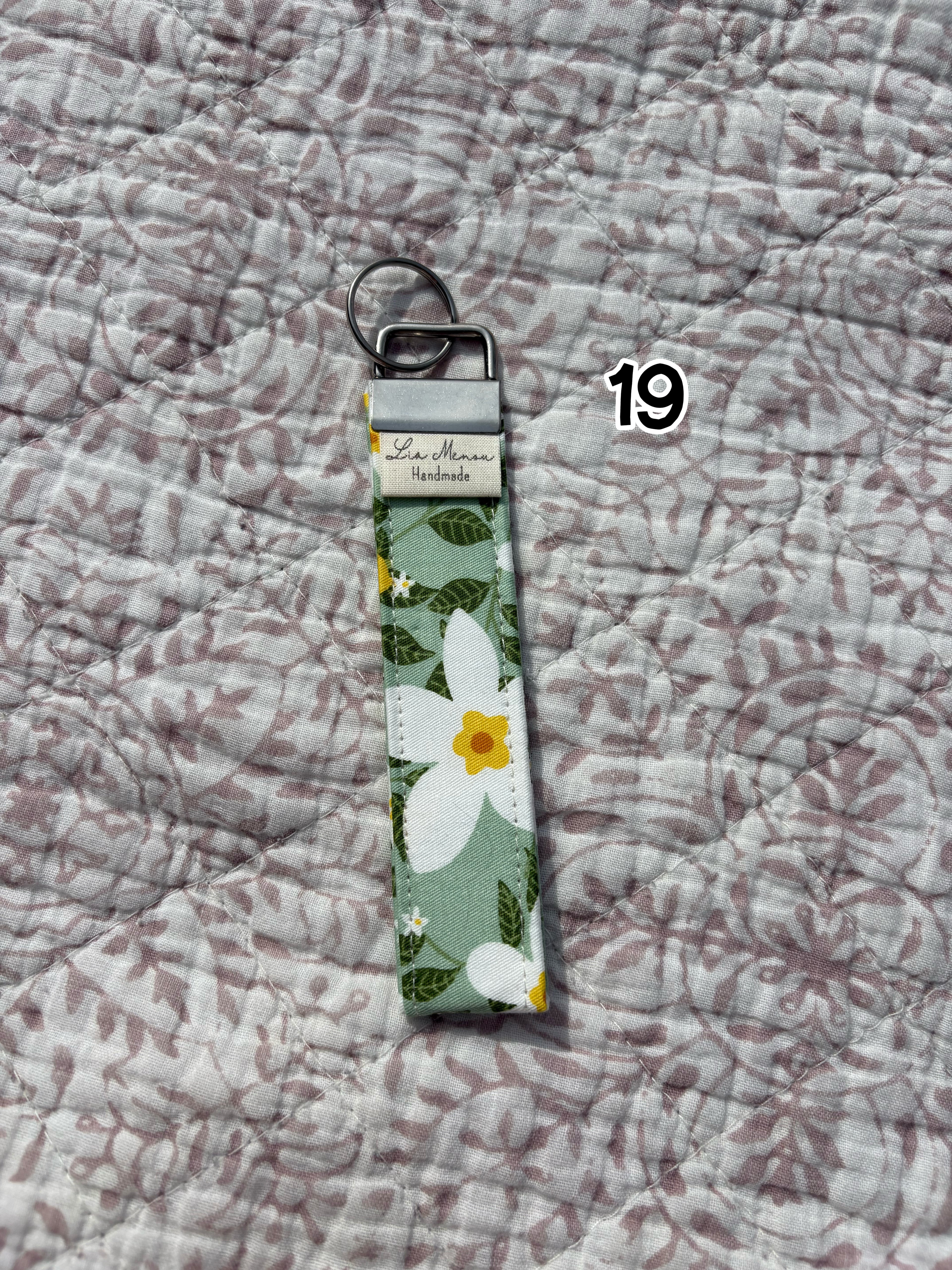 Key bracelet/keychain