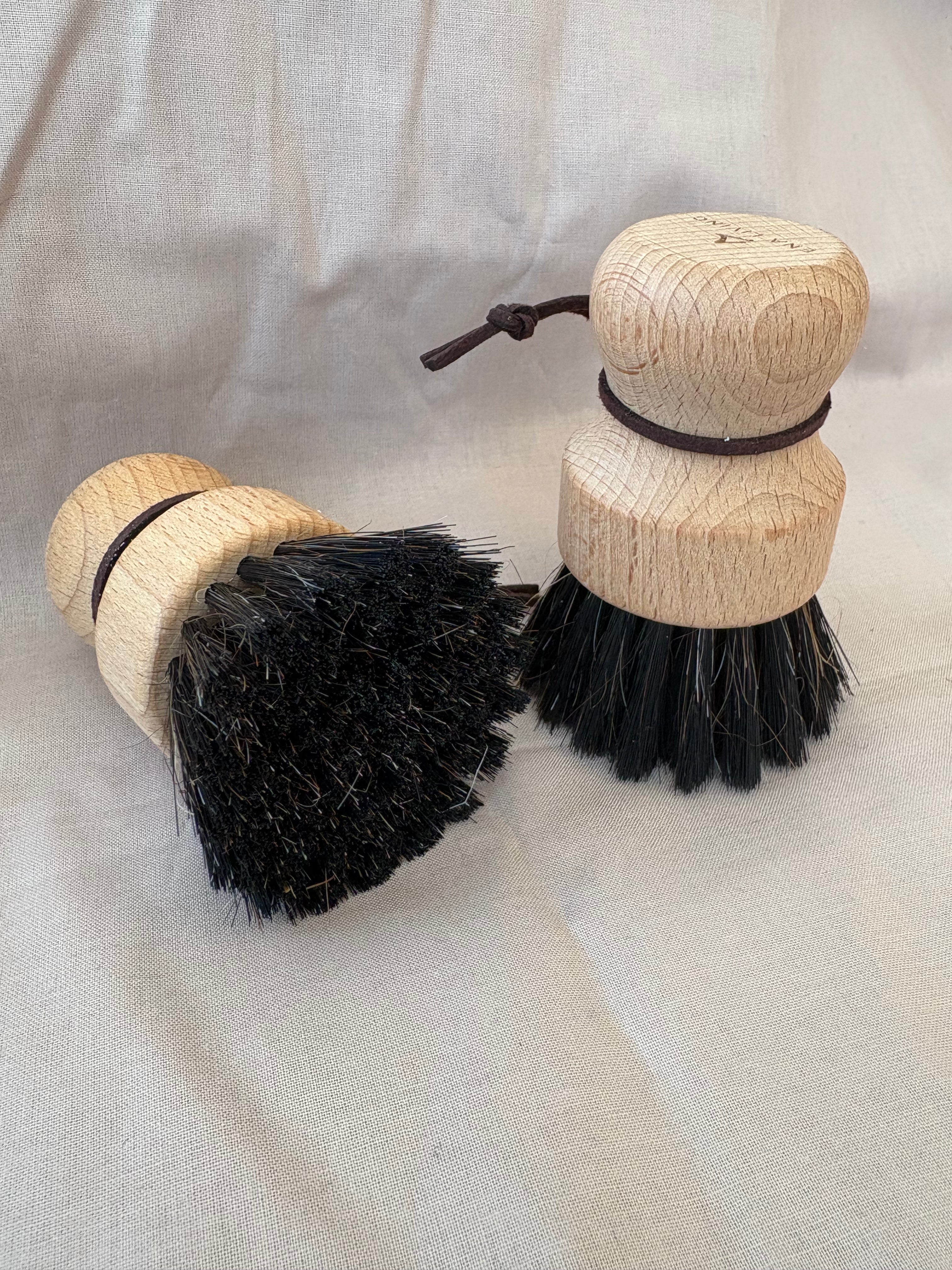 Spülbürste Holz handgemacht – Lia Menou