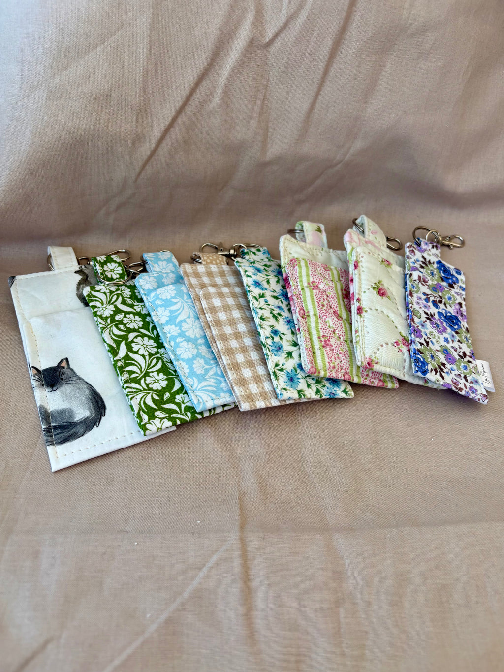 Labellotasche mit Punkten