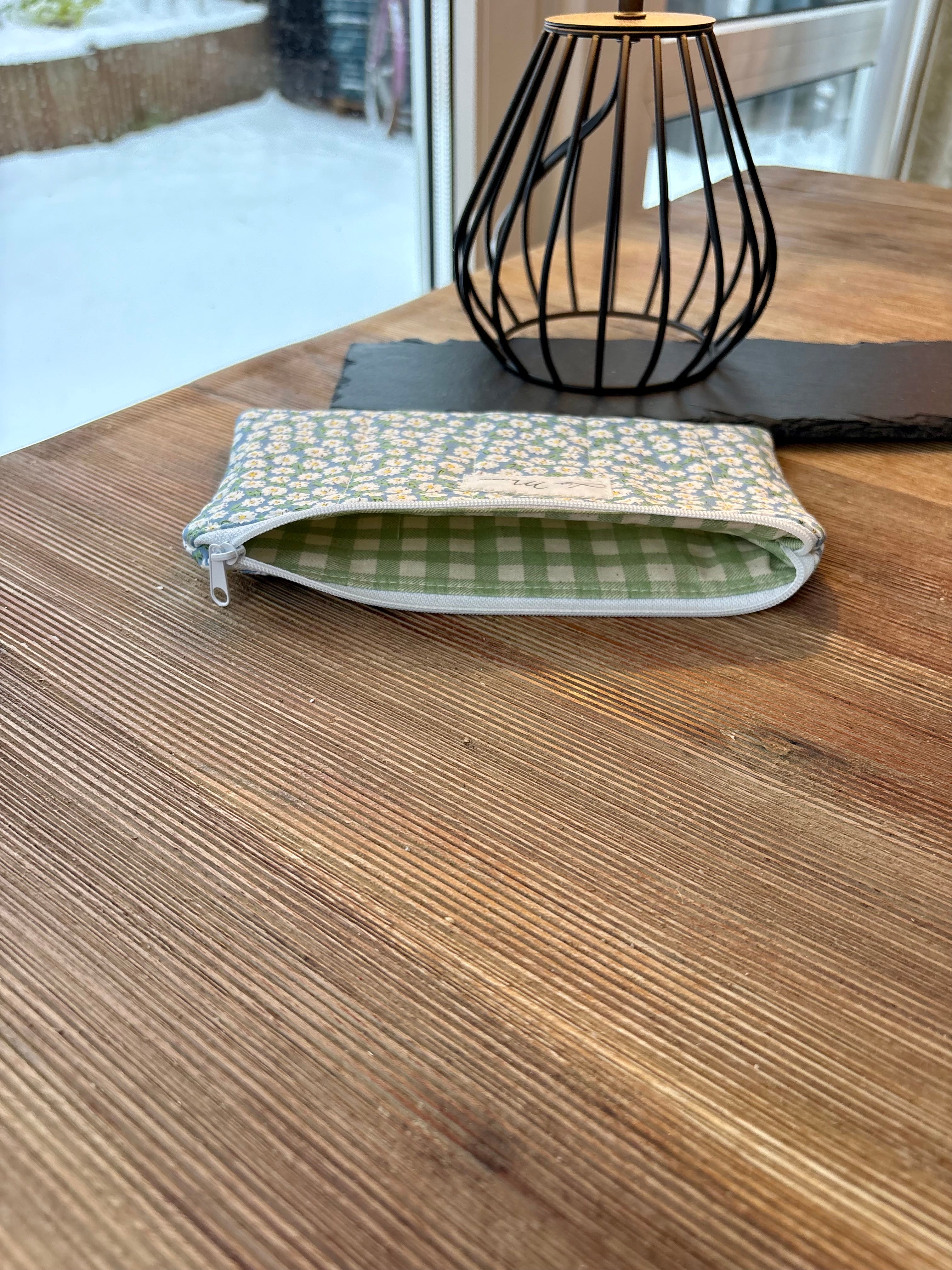 Brillenetui/Federmäppchen