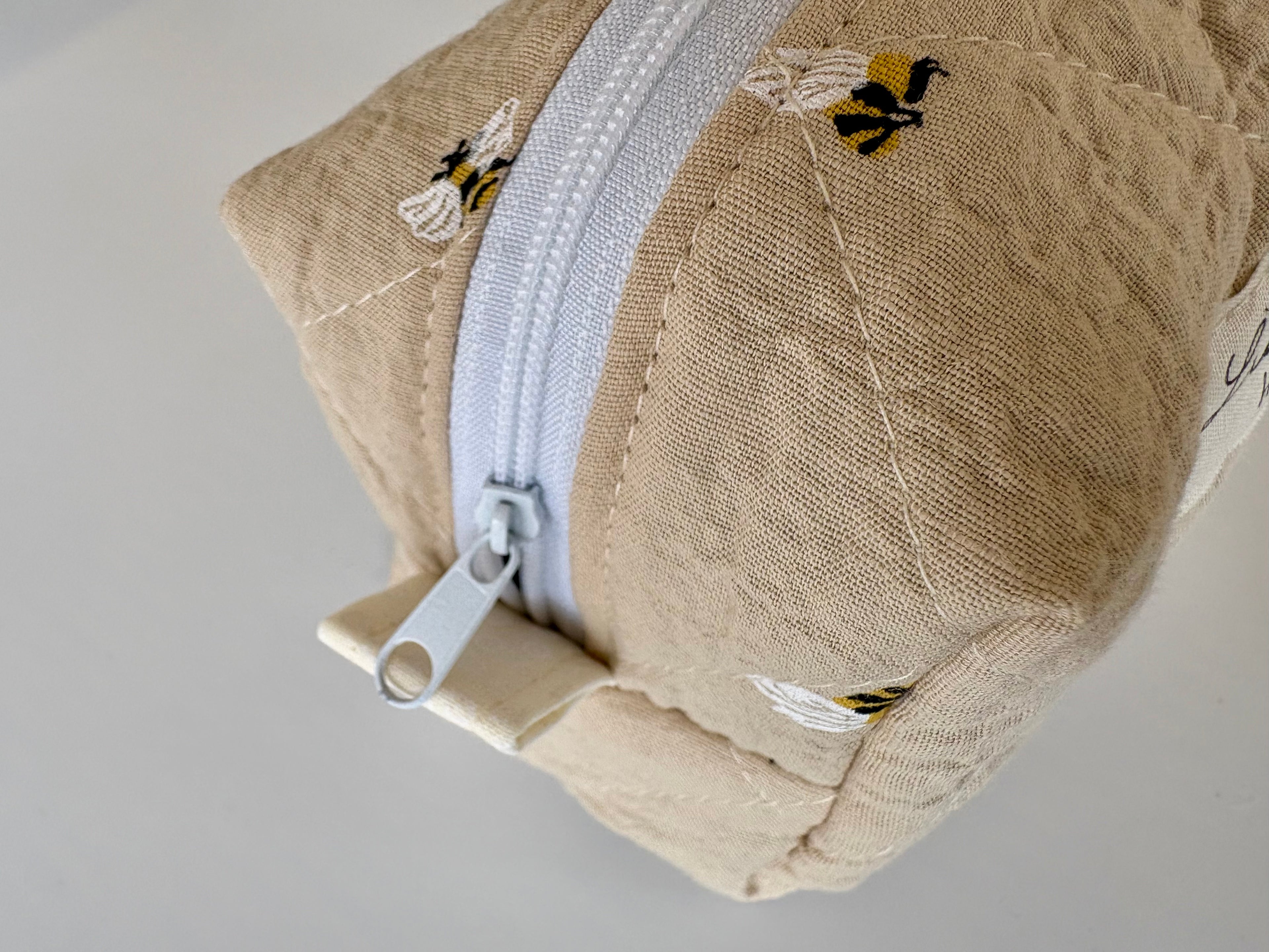 Mini Kosmetiktasche handgemacht – Lia Menou