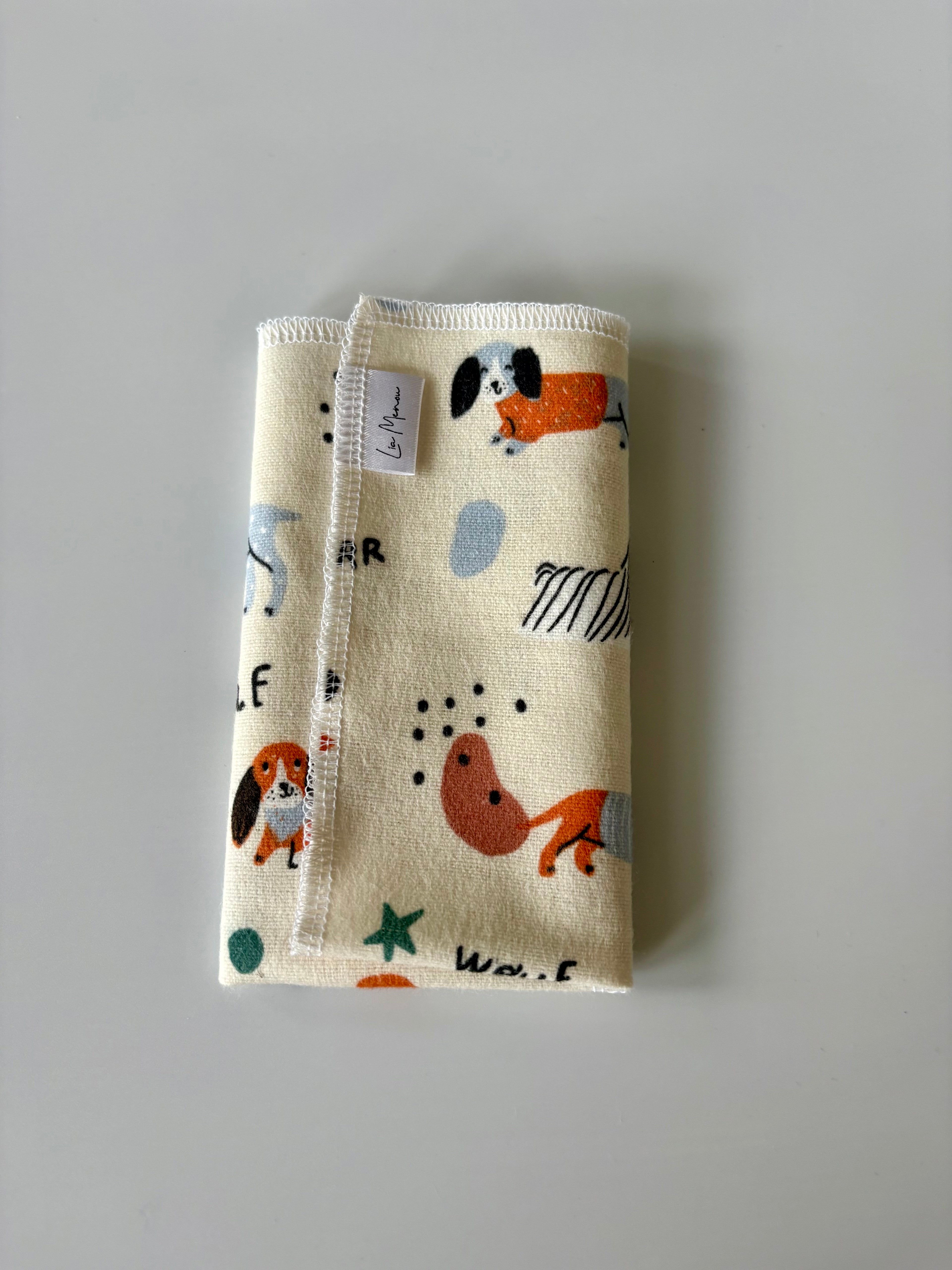 beige Hunde Wiederverwendbare Küchentücher handgemacht – Lia Menou