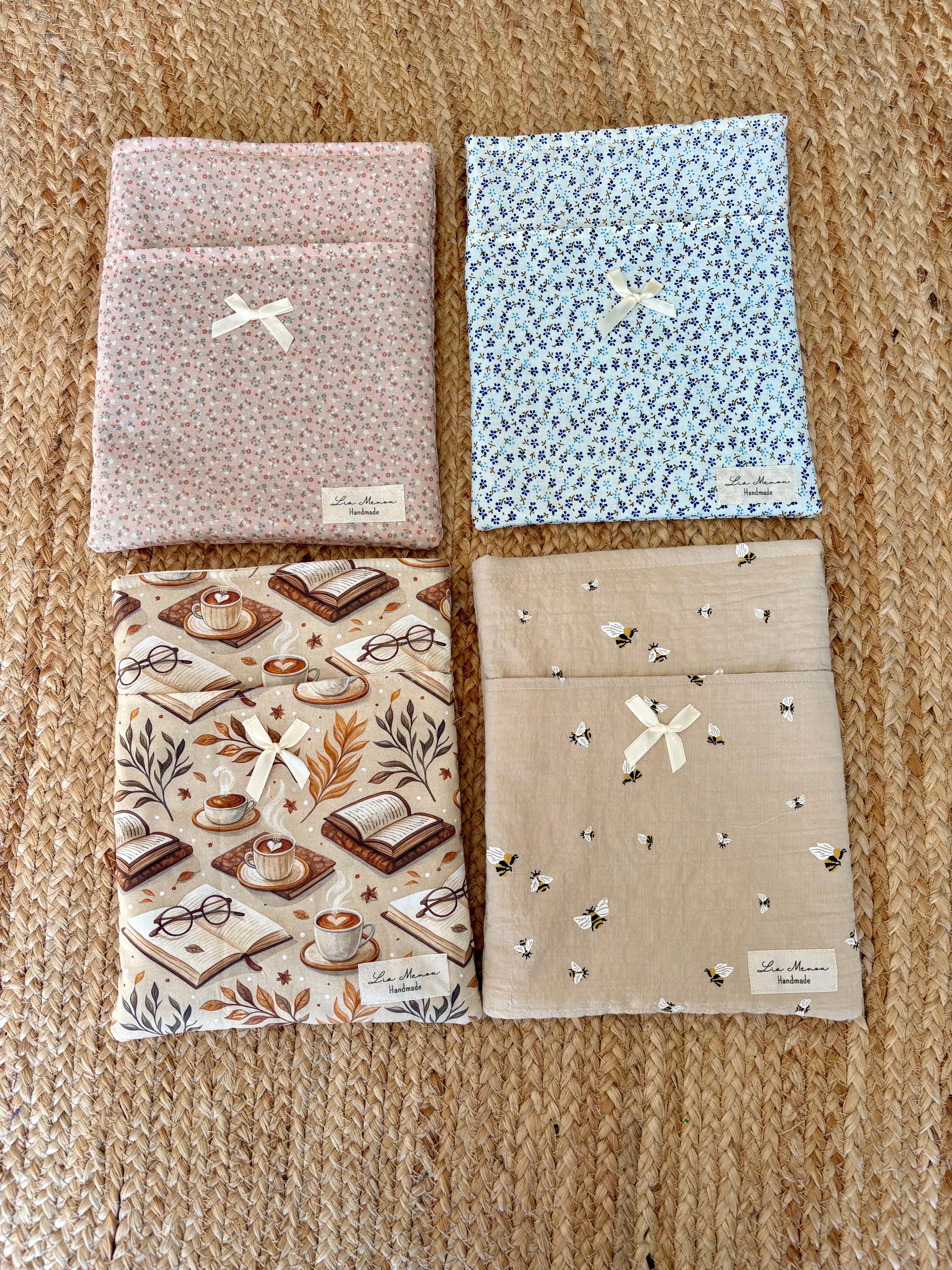Buchhülle handgemacht – Lia Menou