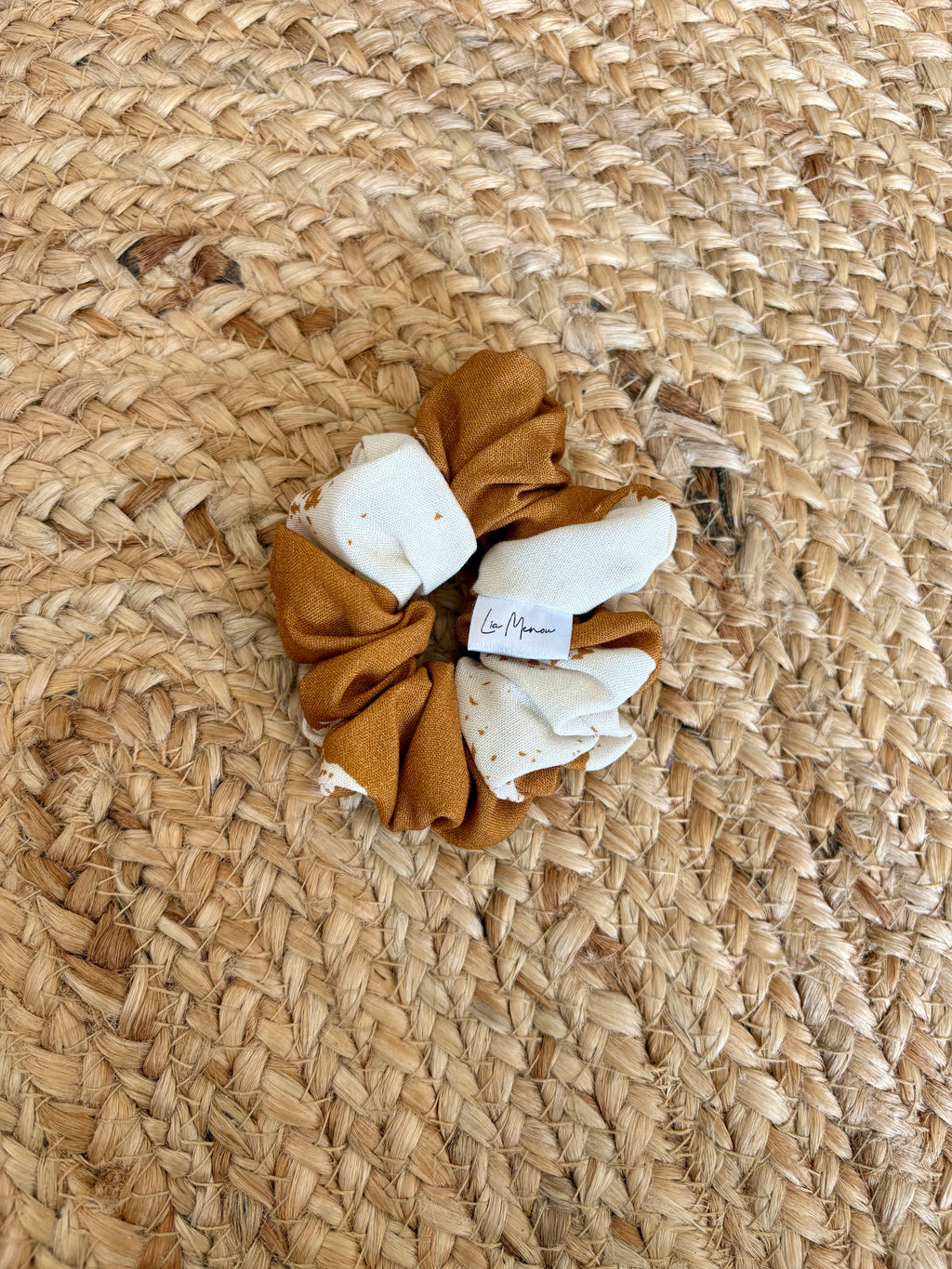 Zartgefühl Haarband Viskose Handgemacht in Beige – Lia Menou