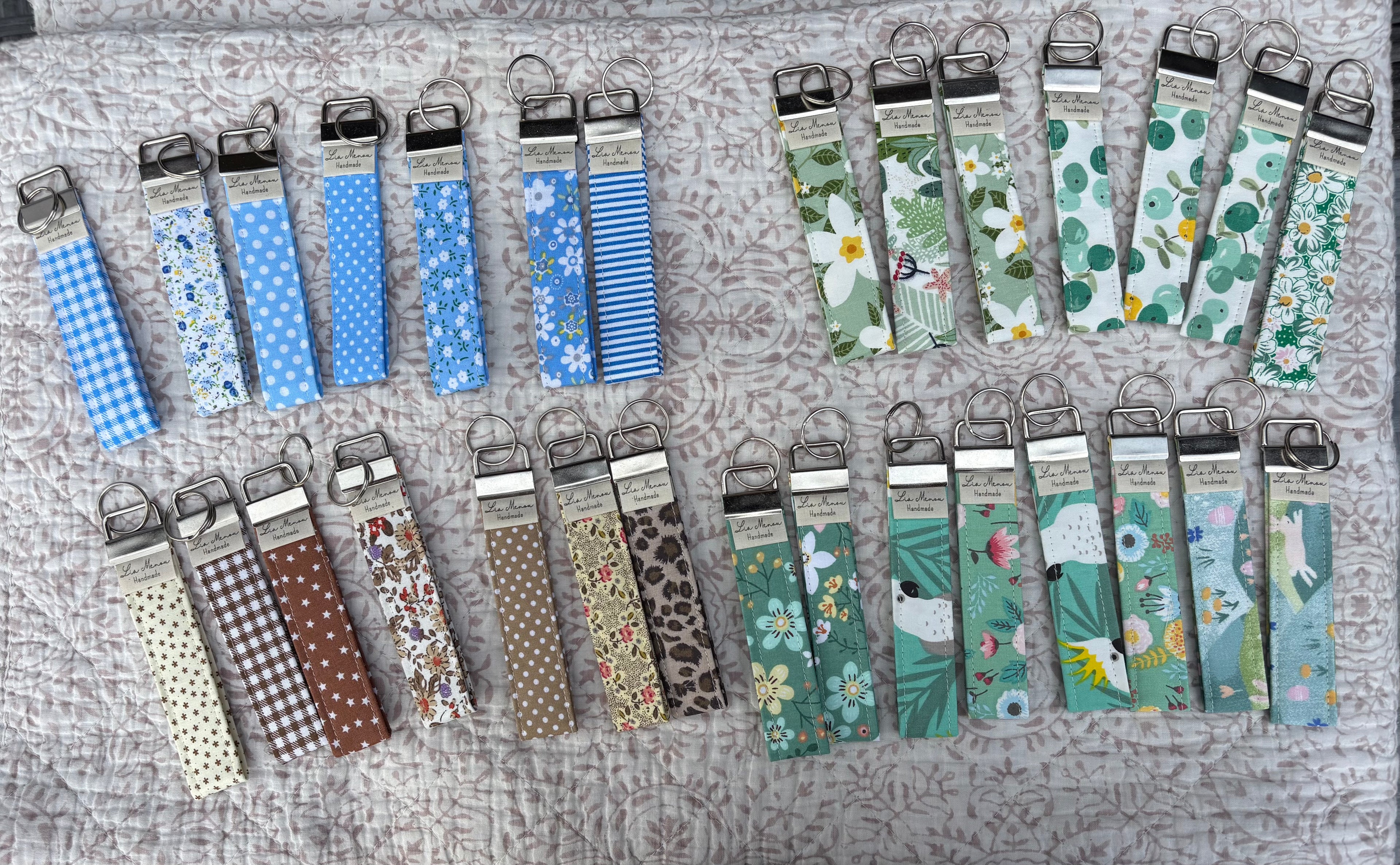 Key bracelet/keychain