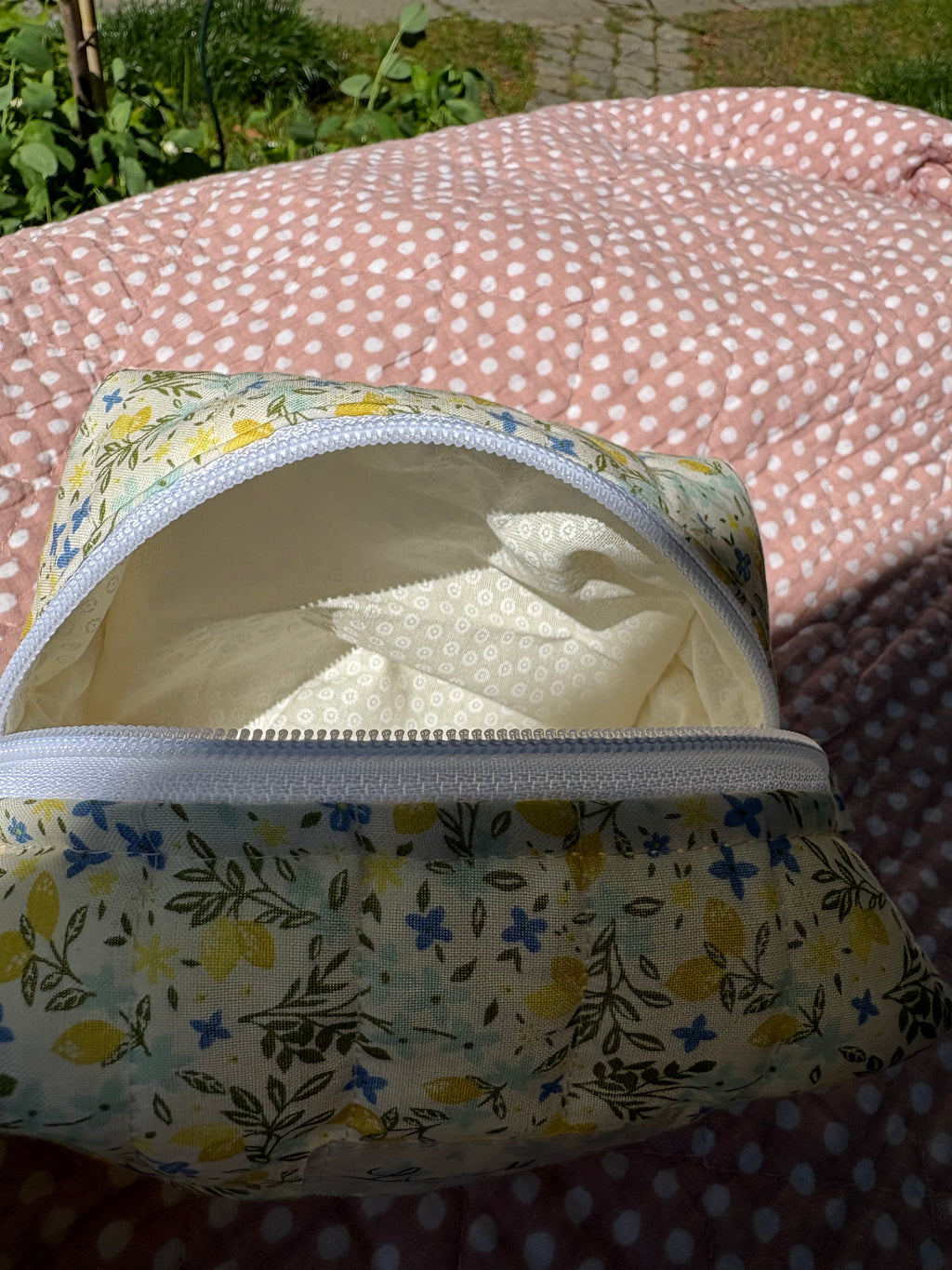 Mini Kosmetiktasche Mint Zitronen & Blumen