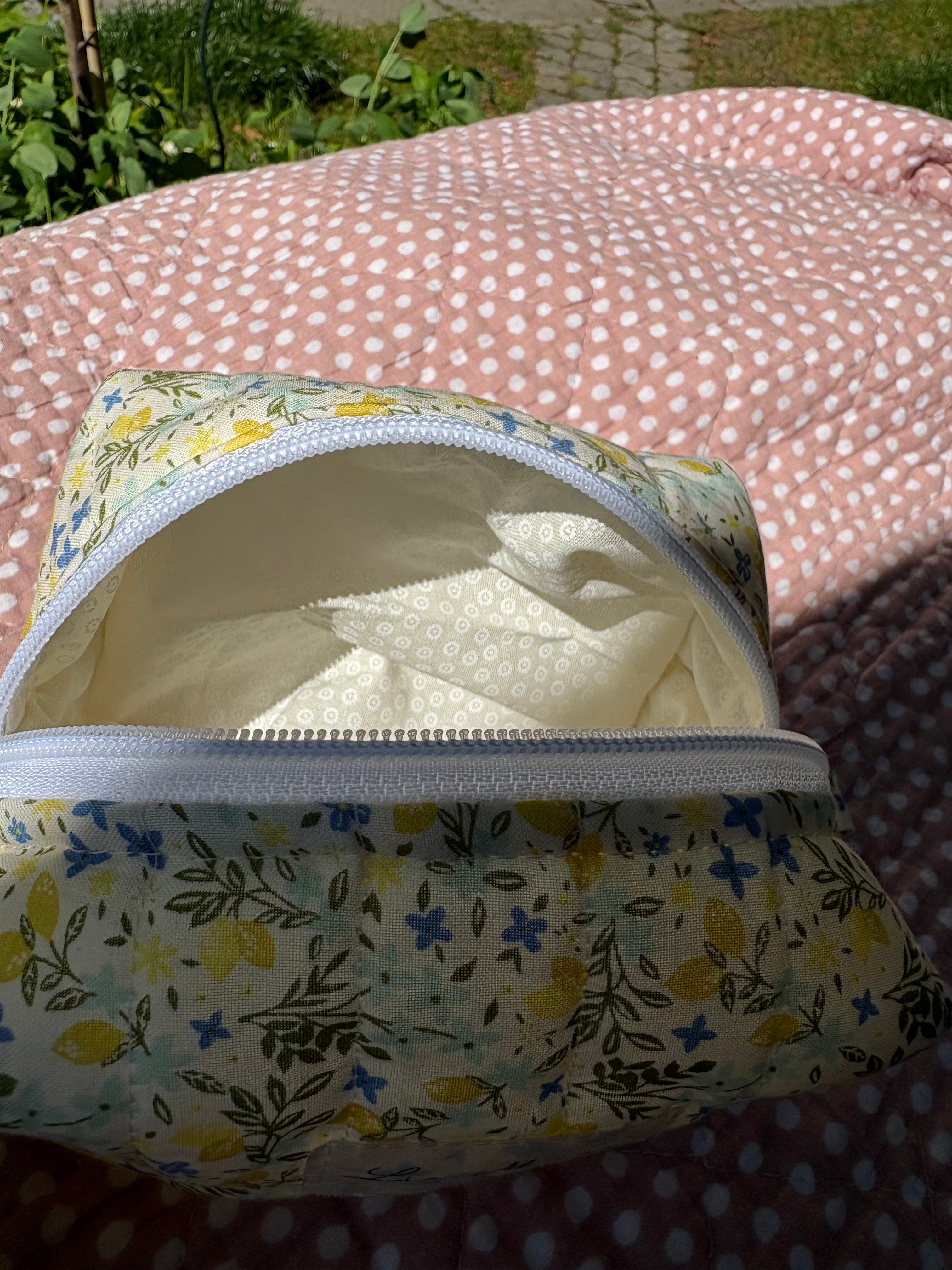Mini Kosmetiktasche Mint Zitronen & Blumen